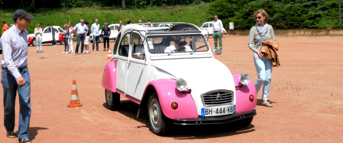 team-building-lyon-car-ride